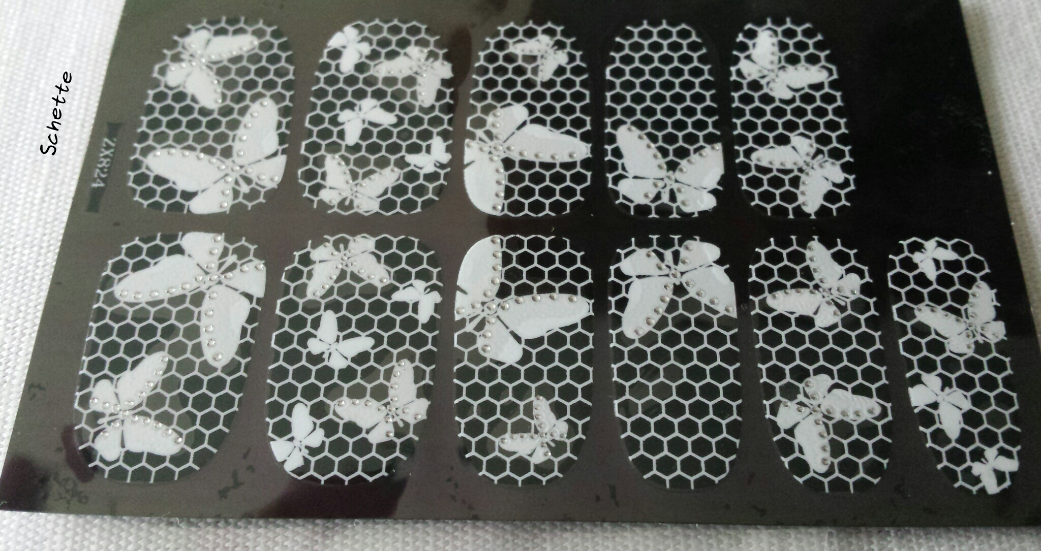 La revue d'un nail patch de chez Born Pretty Store