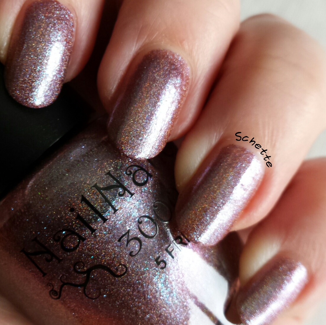 NailNation 3000 - Caf au lait, enigmatic & holo, it's a holo state of mind, restless nights 