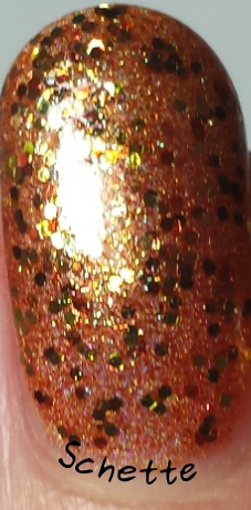 Les vernis Octopus Party Nail Lacquer Pumpkin Slice et Rake it or Leave it