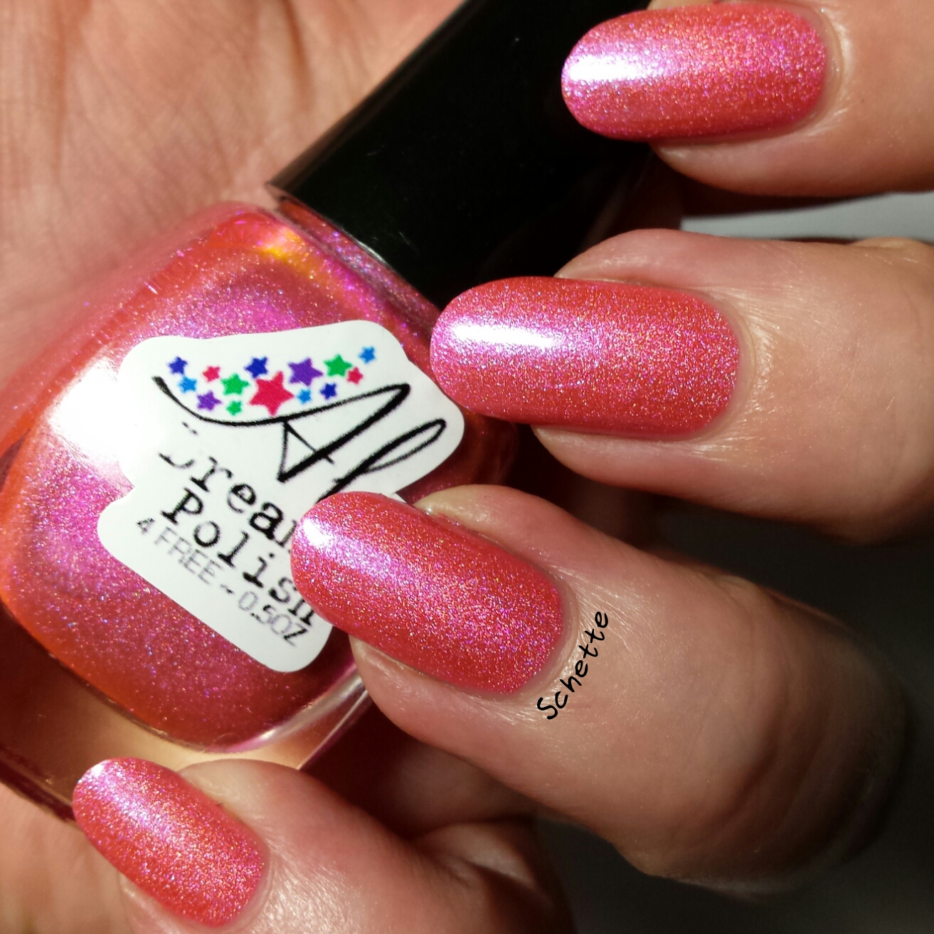 Le vernis Aly's Dream Pink Berry - Holo Grail Box Mars 2014