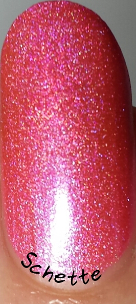 Le vernis Aly's Dream Pink Berry - Holo Grail Box Mars 2014