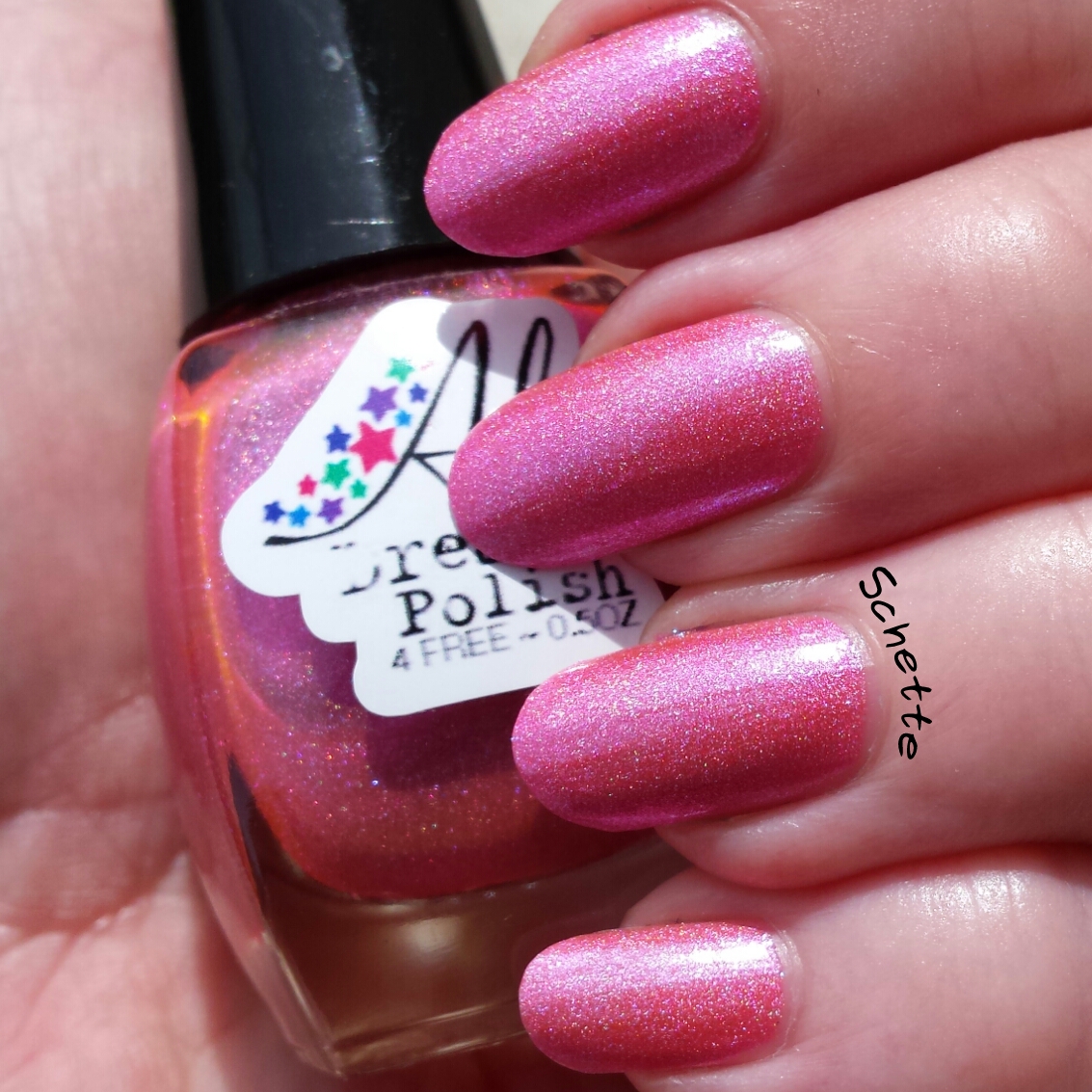 Le vernis Aly's Dream Pink Berry - Holo Grail Box Mars 2014