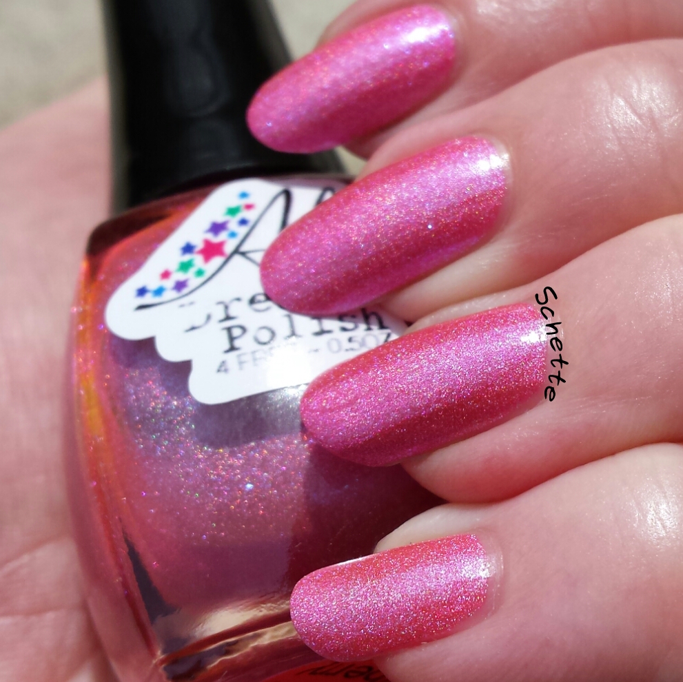 Le vernis Aly's Dream Pink Berry - Holo Grail Box Mars 2014