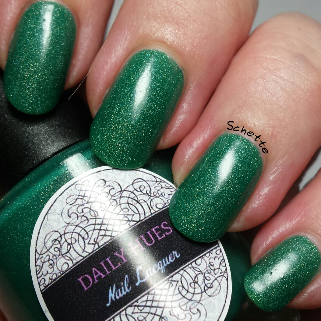 Les vernis Daily Hues Nail Lacquer Cadence et Fiona