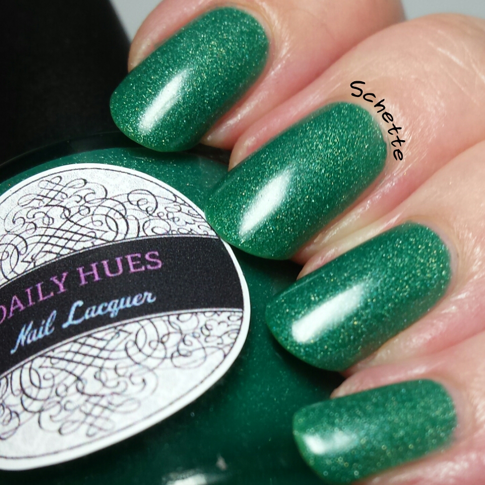 Les vernis Daily Hues Nail Lacquer Cadence et Fiona