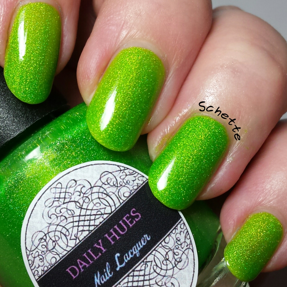 Les vernis Daily Hues Nail Lacquer Cadence et Fiona