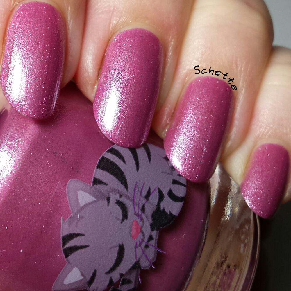 Le vernis Eat Sleep Polish Cream in my soda