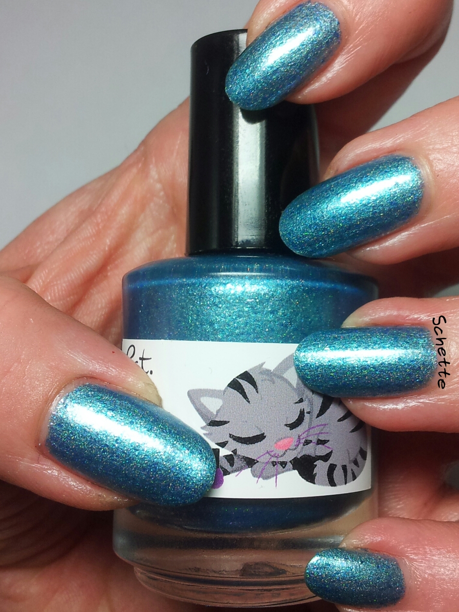 Le vernis Eat Sleep Polish Shrodinger's cat is still alive