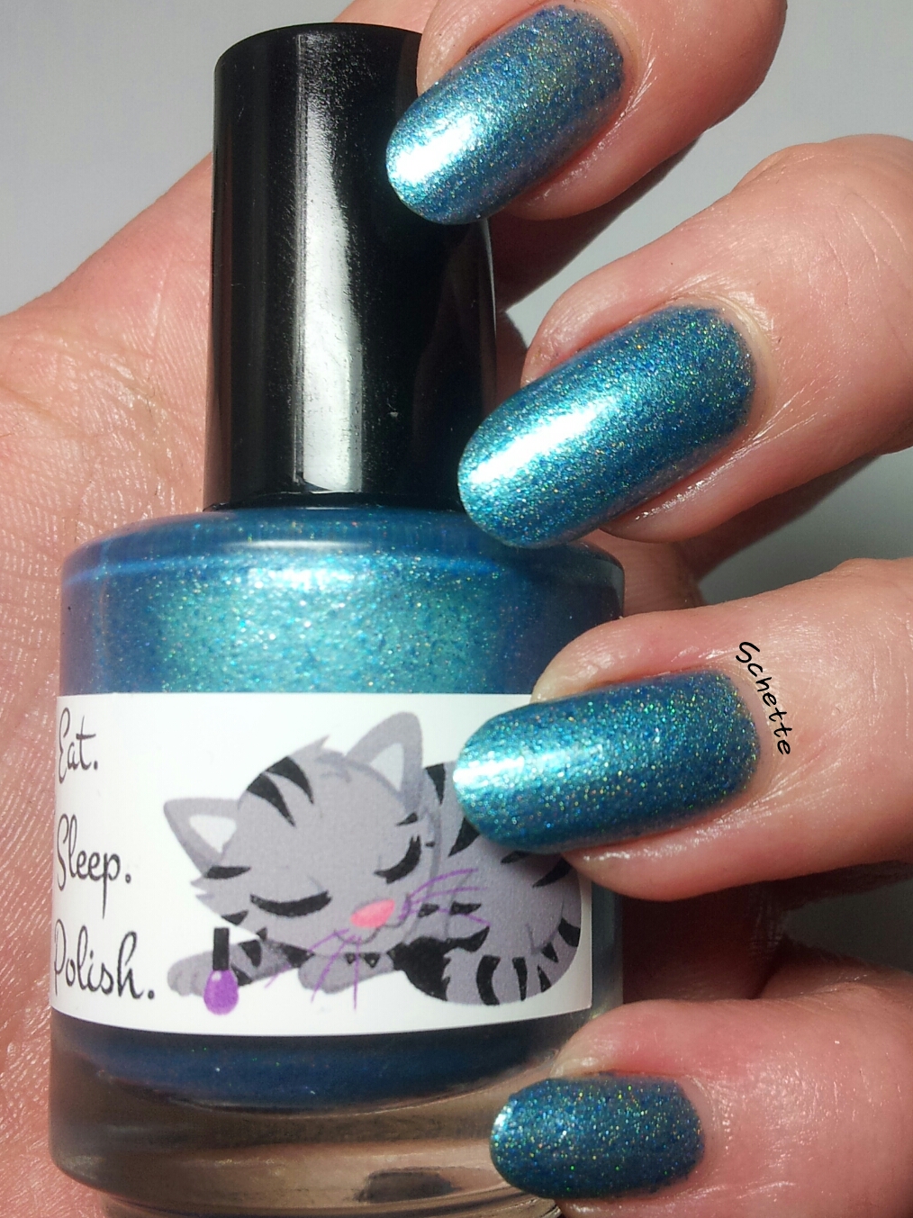 Le vernis Eat Sleep Polish Shrodinger's cat is still alive