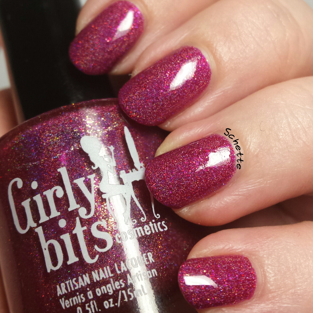 Les vernis Girly Bits Too hot for pants et Protect your Girly Bits