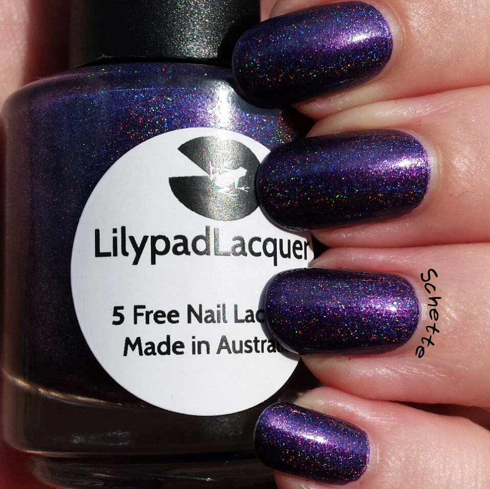 Le vernis exclusif Lilypad Lacquer Sally Magpies - Parma Violet