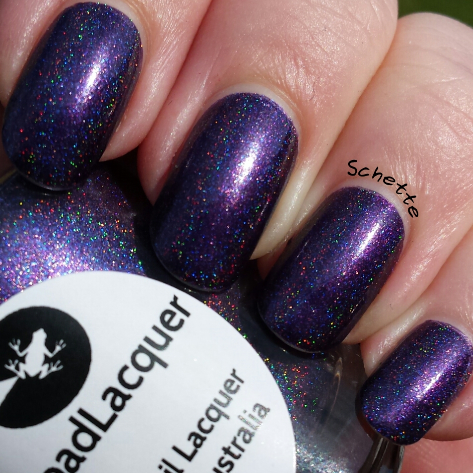 Le vernis exclusif Lilypad Lacquer Sally Magpies - Parma Violet