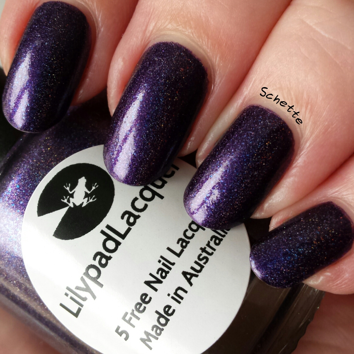 Le vernis exclusif Lilypad Lacquer Sally Magpies - Parma Violet