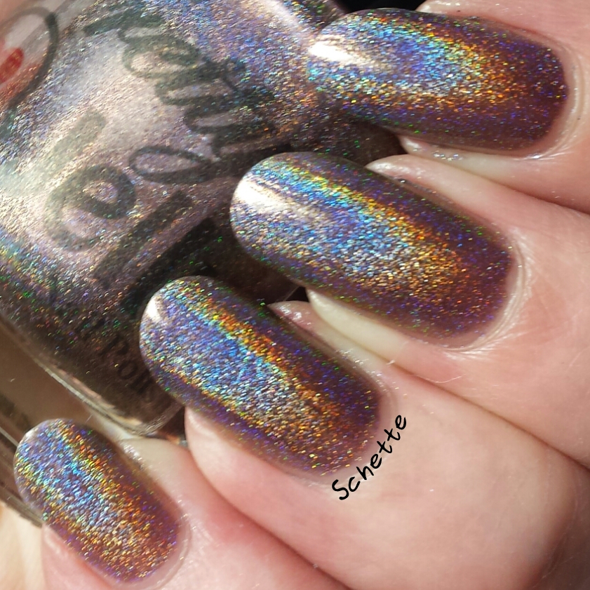 Le vernis Pretty Jelly Petrichor