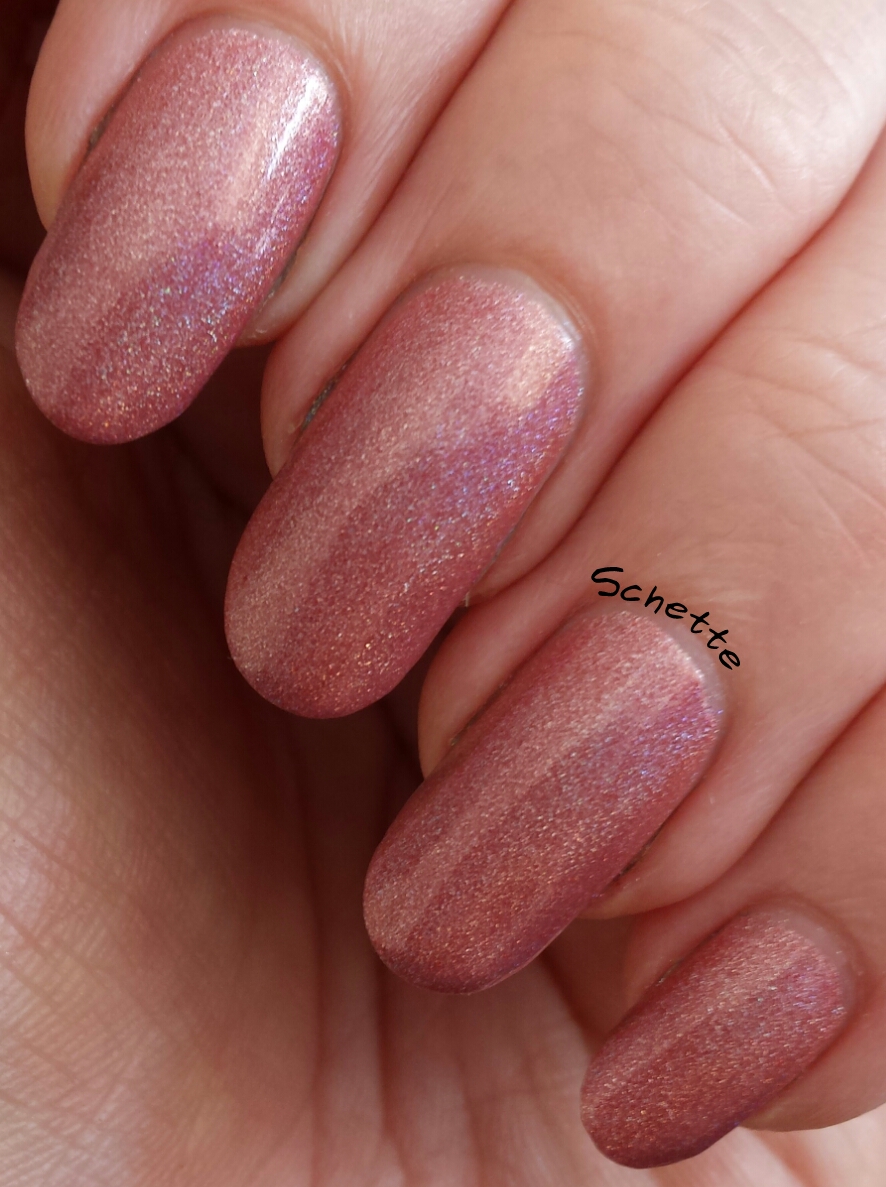Le vernis Pretty Jelly Roseate