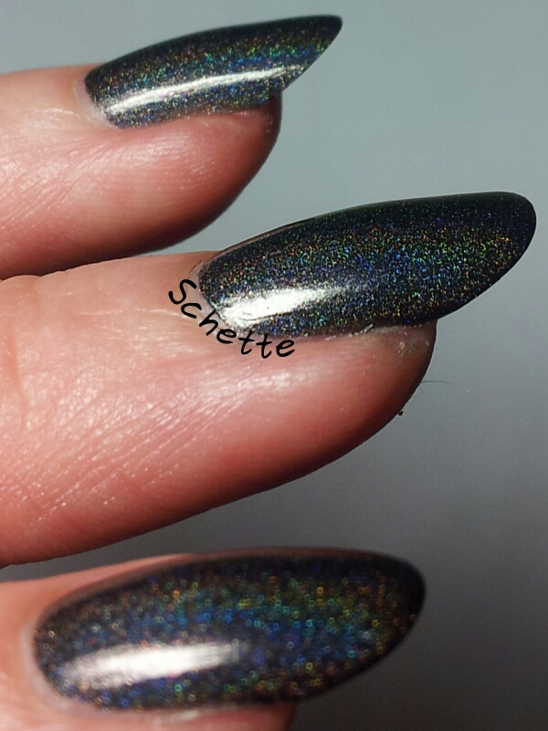 Le vernis Too Fancy Lacquer Come to the dark side