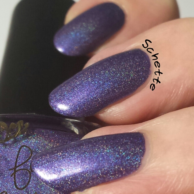 Le vernis Too Fancy Lacquer Mesmerized