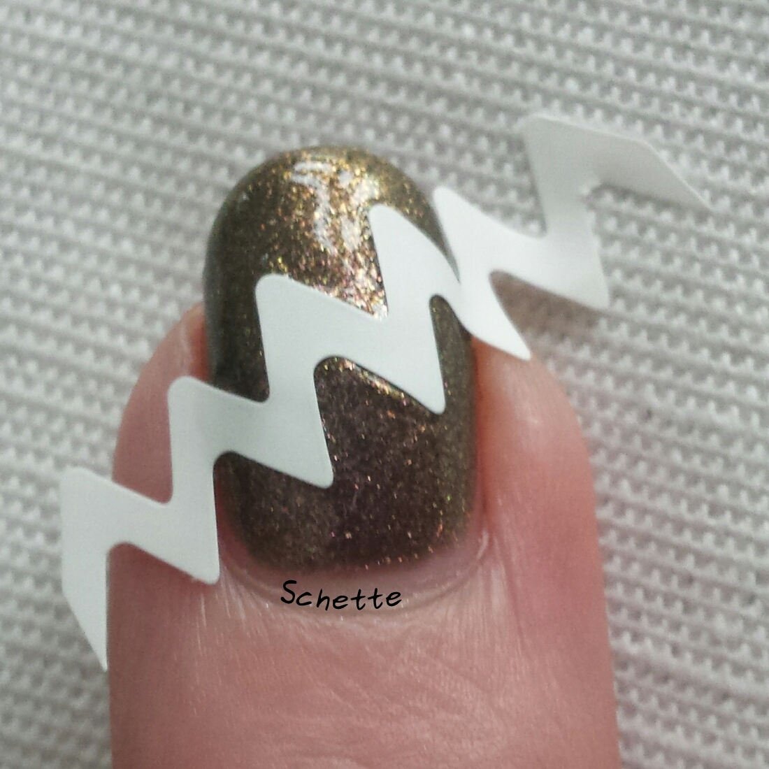 Born Pretty Store : Review of polish, stamping plate and tip guide