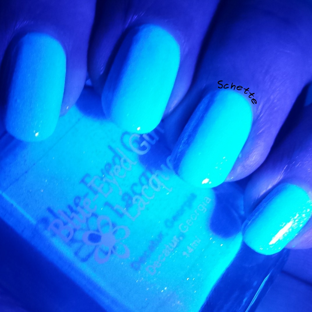 Blue Eyed Girl : November Destination Duo with Digital Nails