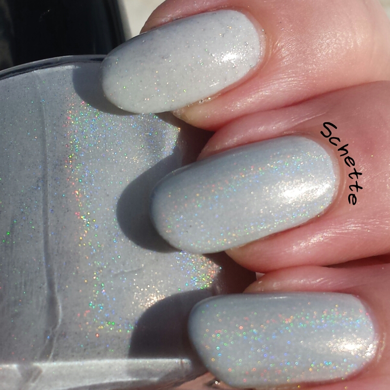 White holographic polish comparison