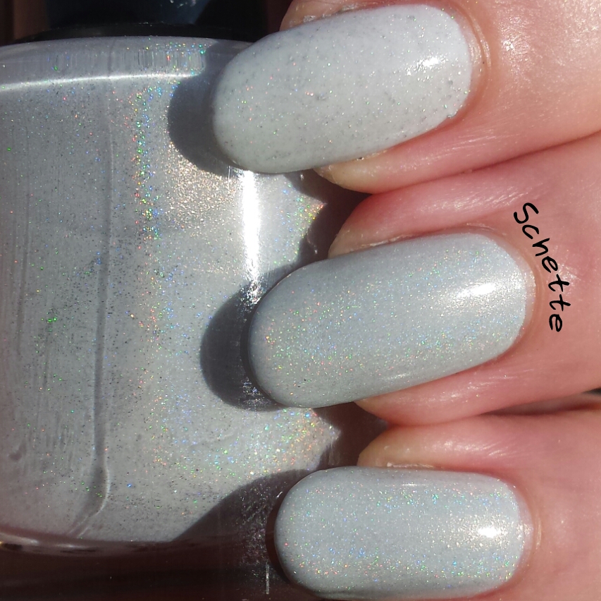 White holographic polish comparison