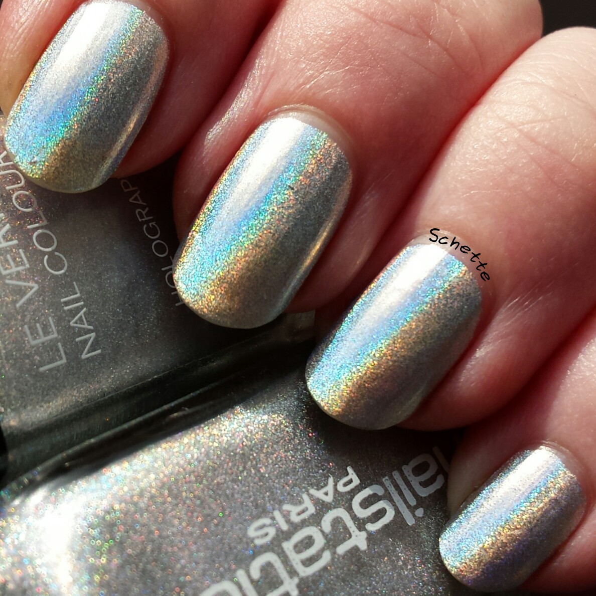 Nailstation : Illusion + Comparison to Chanel Holographic